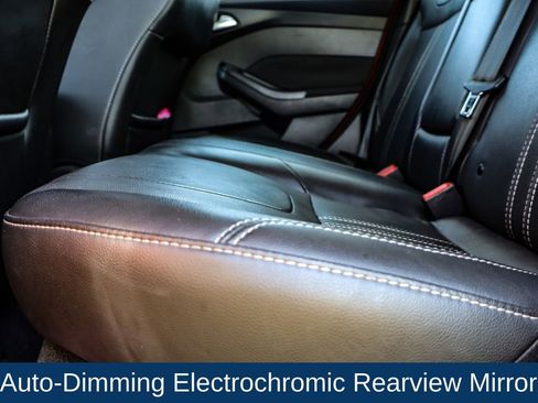 Used 2012 Ford Focus SEL image 13