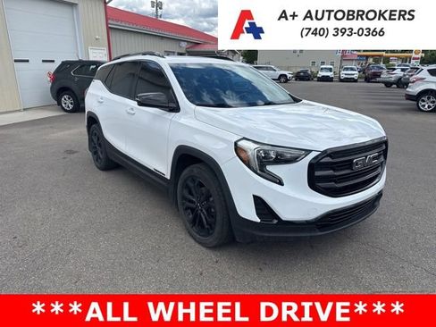 Used 2020 GMC Terrain SLE w/ Driver Convenience Package AWD/4WD image 1