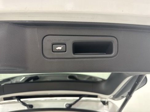 Certified 2026 Honda Pilot Touring image 37