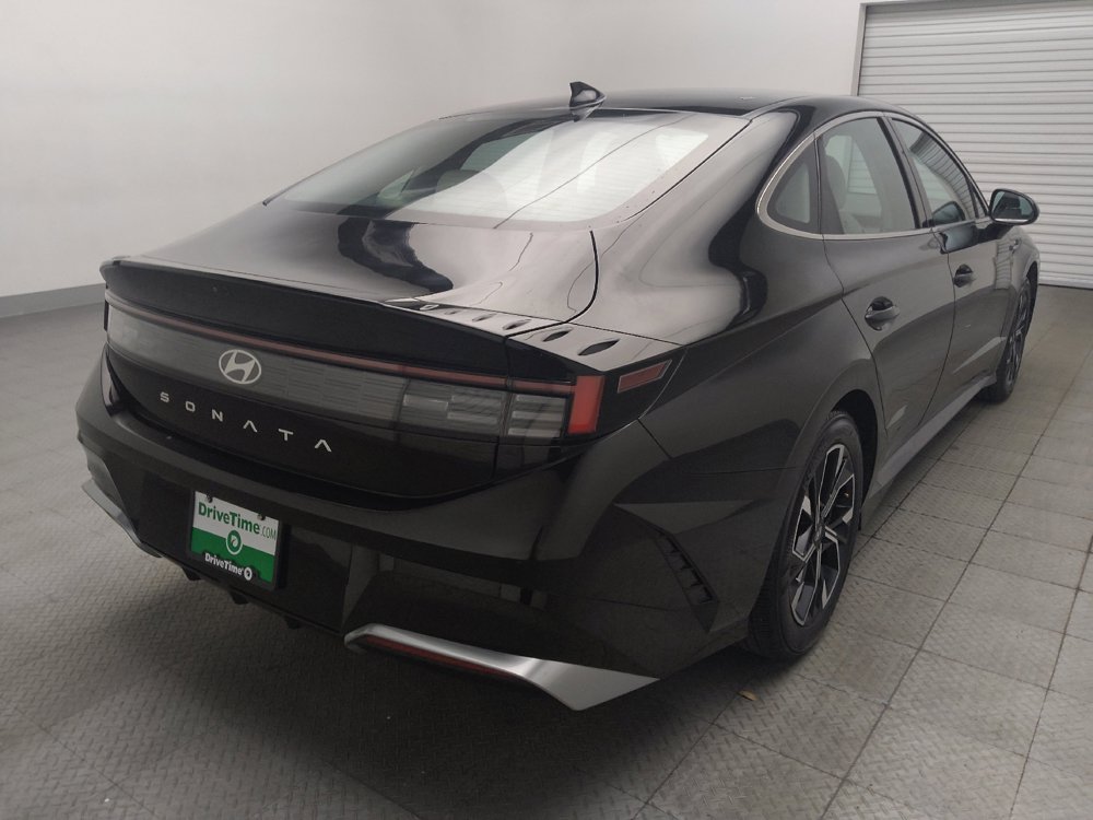 Used 2025 Hyundai Sonata SEL FWD image 9