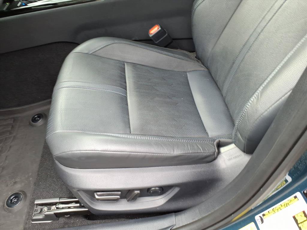 Used 2025 Toyota Camry XSE FWD image 25