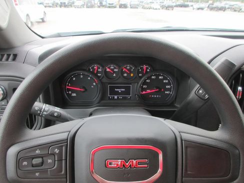 New 2026 GMC Sierra 2500 Pro AWD/4WD image 17
