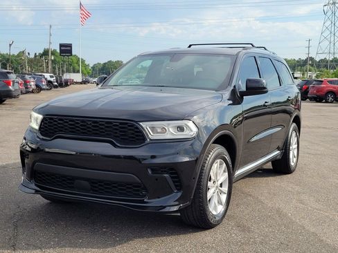 Used 2022 Dodge Durango SXT RWD image 2