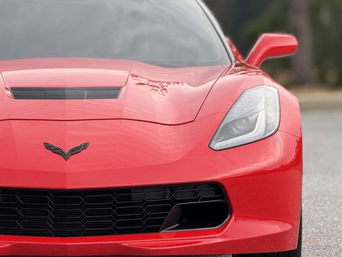 Used 2015 Chevrolet Corvette Stingray Coupe image 14