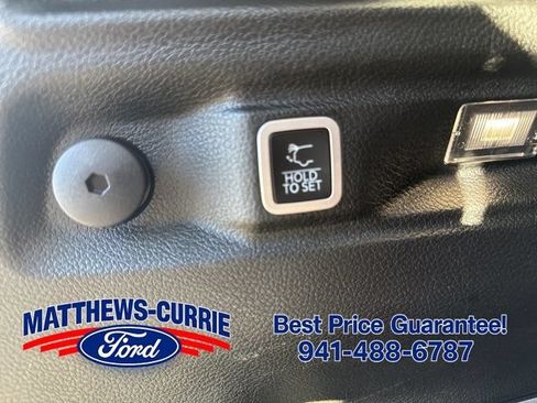 Used 2022 Jeep Grand Cherokee L Limited w/ Luxury Tech Group II RWD image 15