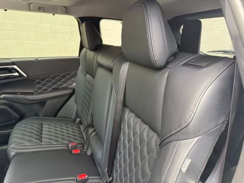 New 2025 Mitsubishi Outlander SEL image 24
