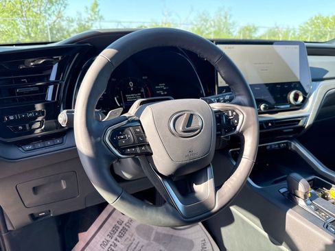 Used 2025 Lexus TX 350 AWD w/ Technology Package image 11