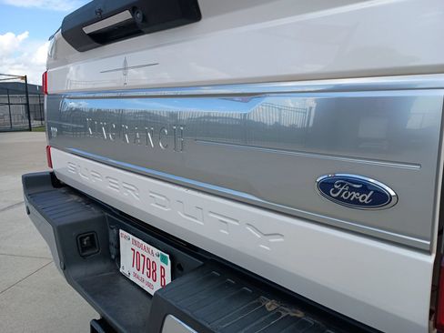 Used 2017 Ford F250 King Ranch w/ King Ranch Ultimate Package AWD/4WD image 8