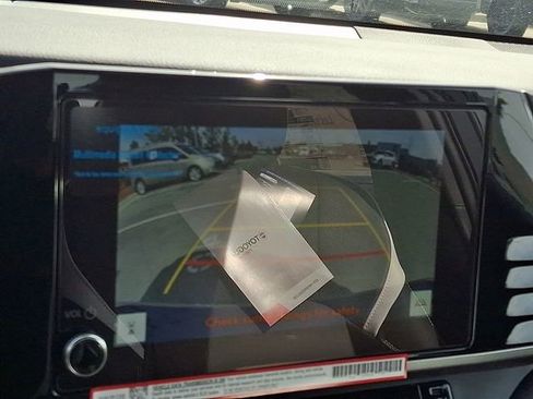 New 2026 Toyota Camry SE image 18