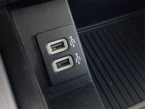 Used 2020 Ford F150 Platinum w/ Equipment Group 701A Luxury image 28