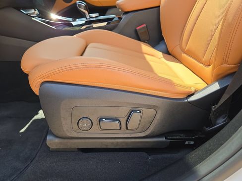 Used 2024 BMW X3 xDrive30i w/ Premium Package AWD/4WD image 17