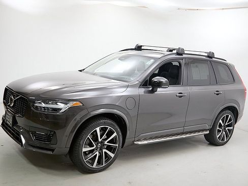 Certified 2023 Volvo XC90 T8 Ultimate image 6