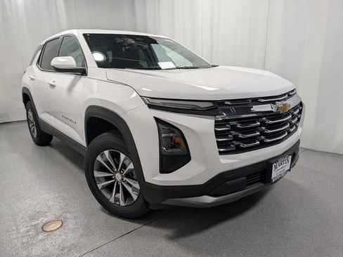 New 2027 Chevrolet Equinox LT FWD image 2