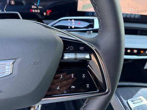 New 2026 Cadillac Optiq Sport 1 image 22