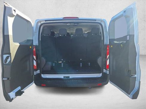 Used 2022 Ford Transit 350 XLT image 18