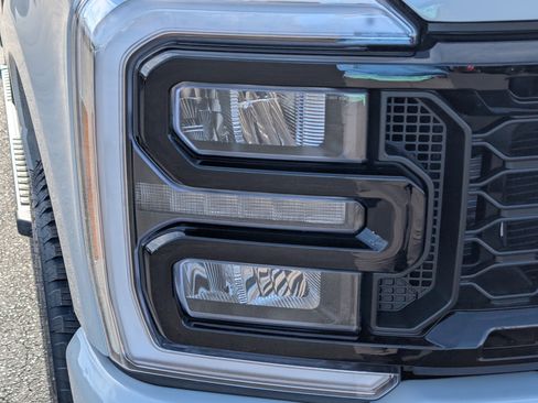 New 2026 Ford F250 Lariat w/ Black Appearance Package image 5