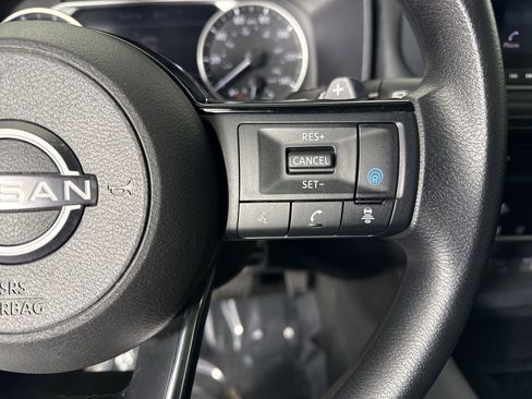 Certified 2023 Nissan Rogue SV image 13