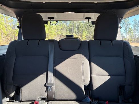 Used 2019 Jeep Wrangler Unlimited Sport S image 7