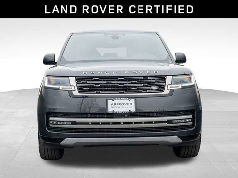 Used 2025 Land Rover Range Rover SE image 2