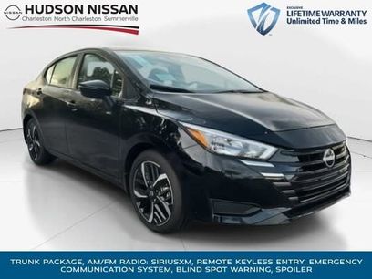 New 2025 Nissan Versa SR w/ Trunk Package
