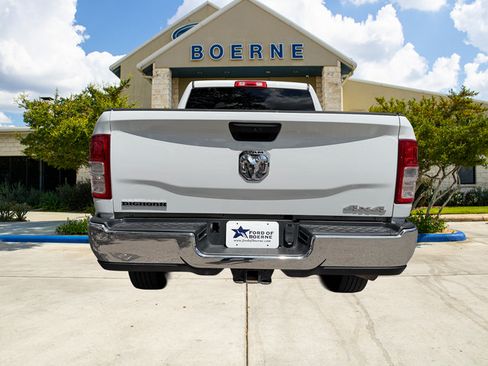 Used 2024 RAM 2500 Big Horn AWD/4WD image 4