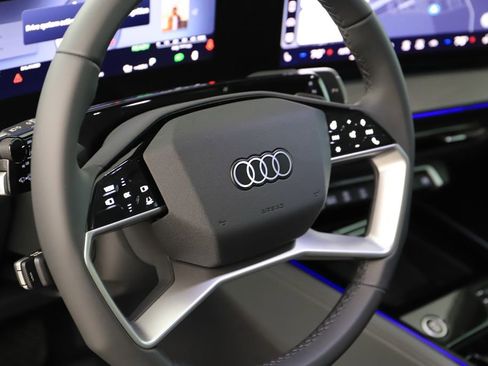 New 2026 Audi Q3 quattro 2.0T image 16