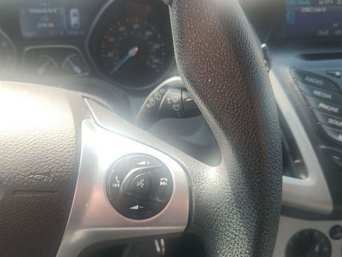 Used 2014 Ford Focus SE FWD image 14