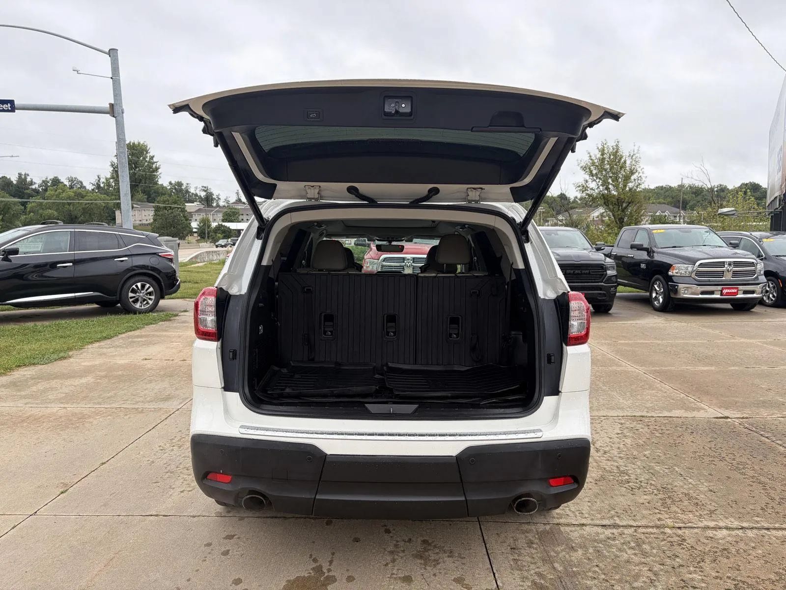 Used 2019 Subaru Ascent Limited w/ Popular Package #3 AWD/4WD image 29