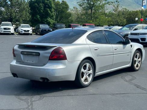 Used 2006 Pontiac Grand Prix GXP w/ Sun And Sound Package FWD image 3