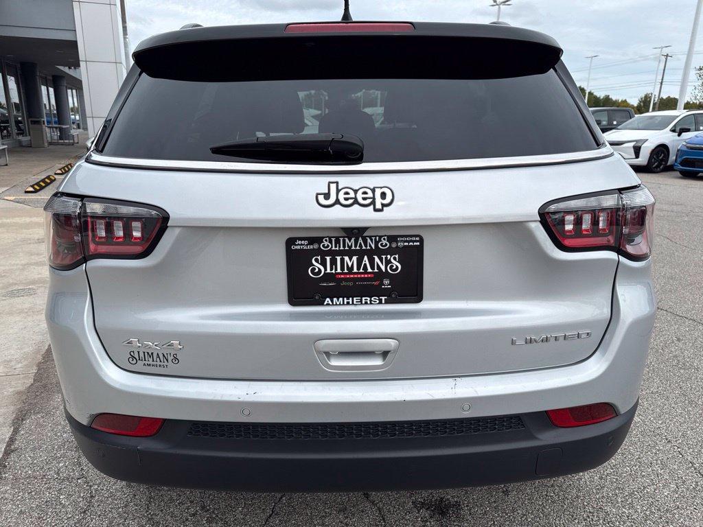Used 2024 Jeep Compass Limited AWD/4WD image 10