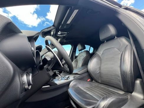 Used 2019 Alfa Romeo Stelvio Ti Sport w/ Quick Order Package 22S Sport AWD/4WD image 17