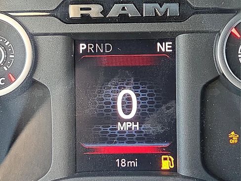 New 2026 RAM 2500 Big Horn AWD/4WD image 23