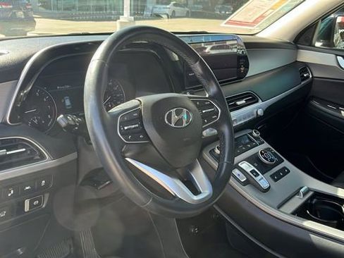 Used 2022 Hyundai Palisade SEL w/ 8P Bench Seat Package AWD/4WD image 17