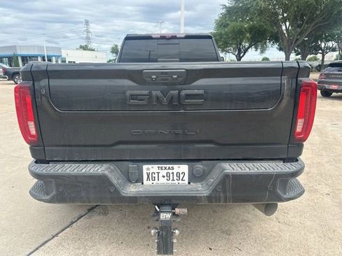 Used 2023 GMC Sierra 3500 Denali w/ Denali Ultimate Package AWD/4WD image 4