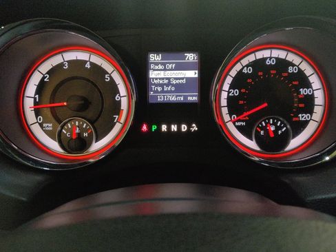Used 2015 Dodge Grand Caravan R/T FWD image 23