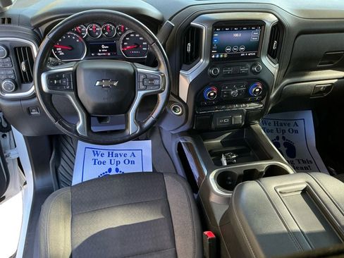 Used 2021 Chevrolet Silverado 1500 LT Trail Boss w/ LPO, Dark Essentials Package image 10