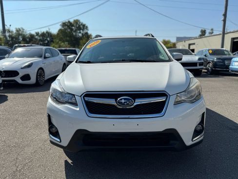 Used 2016 Subaru Crosstrek 2.0i Premium w/ Moonroof Package image 2