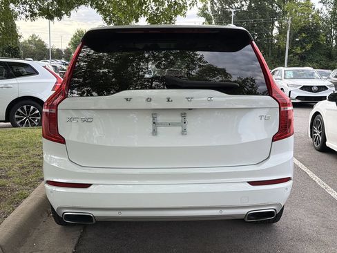 Used 2021 Volvo XC90 T5 Momentum w/ Climate Package FWD image 5