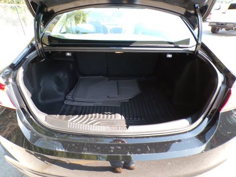 Used 2024 Chevrolet Malibu LS FWD image 15