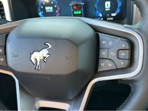 New 2025 Ford Bronco Outer Banks w/ Sasquatch Package image 26