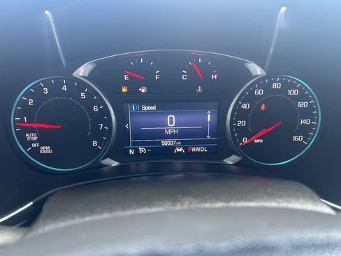 Used 2021 Chevrolet Equinox LT FWD image 16