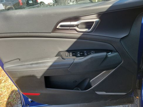 Certified 2023 Kia Sportage EX image 19