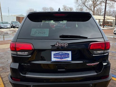 Used 2018 Jeep Grand Cherokee Trailhawk AWD/4WD image 6