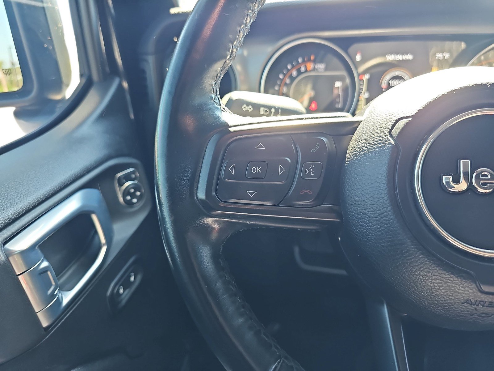 Used 2021 Jeep Wrangler Unlimited Sport AWD/4WD image 14