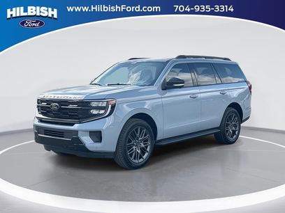 New 2026 Ford Expedition Platinum