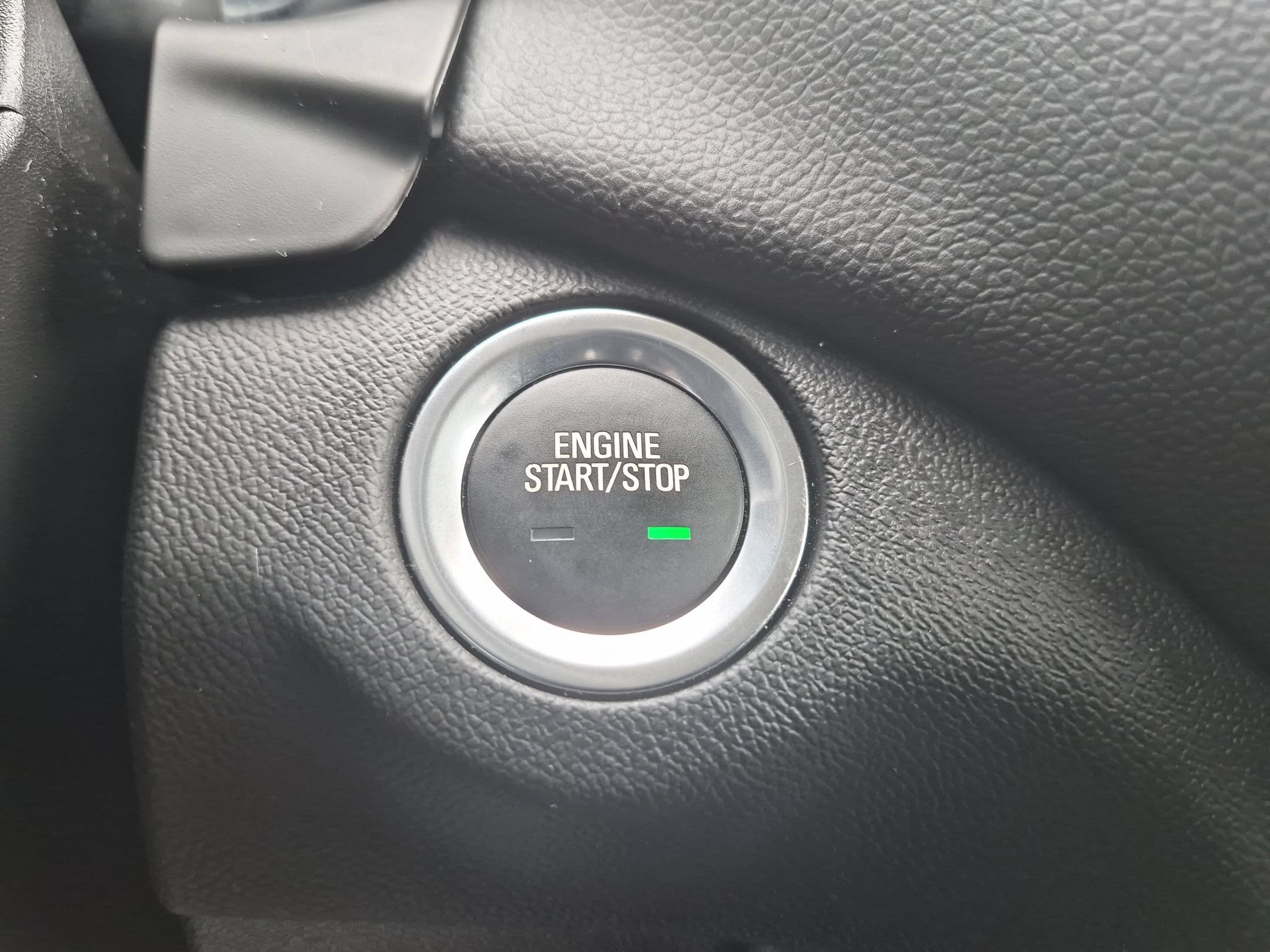 Used 2024 Chevrolet Equinox LT FWD image 16