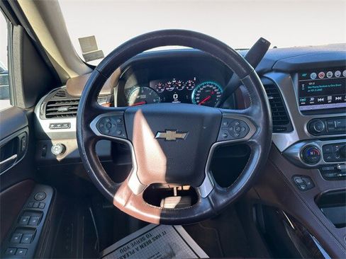 Used 2017 Chevrolet Suburban Premier image 12
