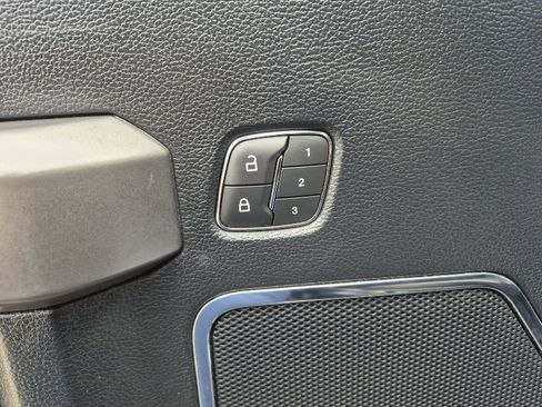 Certified 2020 Ford F150 Platinum w/ Equipment Group 701A Luxury image 15