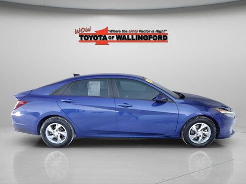 Used 2021 Hyundai Elantra SE image 13
