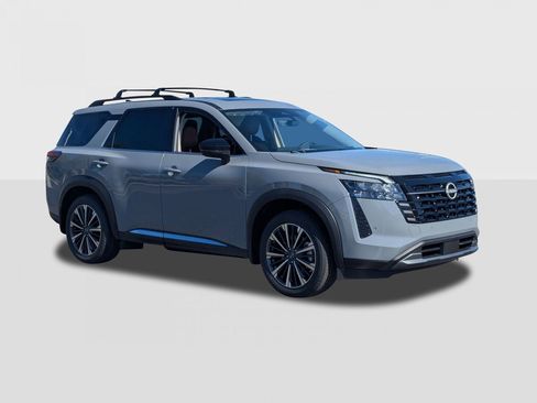 New 2026 Nissan Pathfinder Platinum w/ Cargo Package image 7